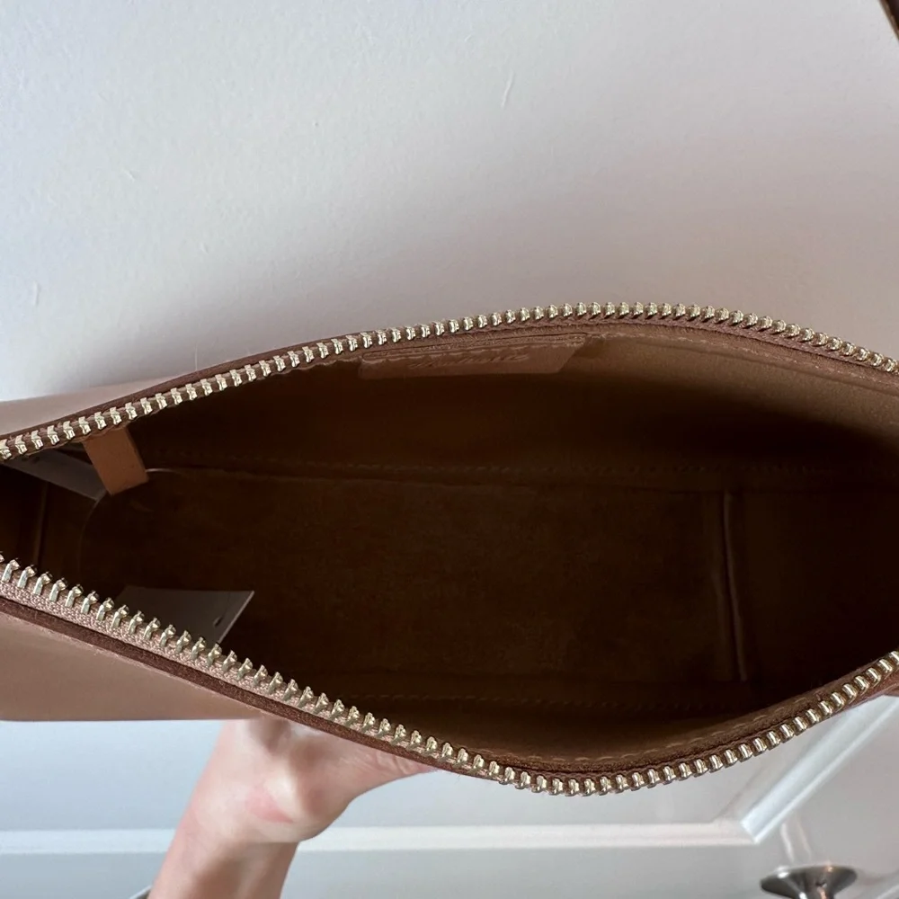 Madewell The Sculptural-Buckle Shoulder Bag in Amber Brown - Picture 5 of 7